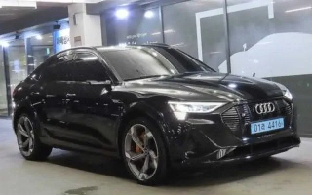 GV70일렉트릭 중고차 e-트론 S 스포트백 매물 사진 2 - 2024/12 31,245km