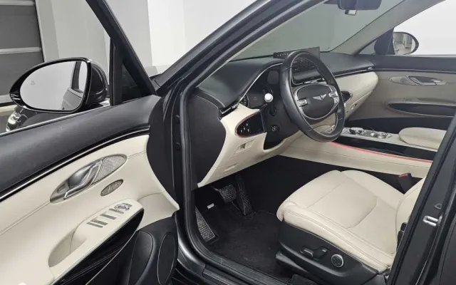 GV70일렉트릭 중고차 GV70 2.5T 가솔린 AWD 매물 사진 12 - 2022/01 99,972km
